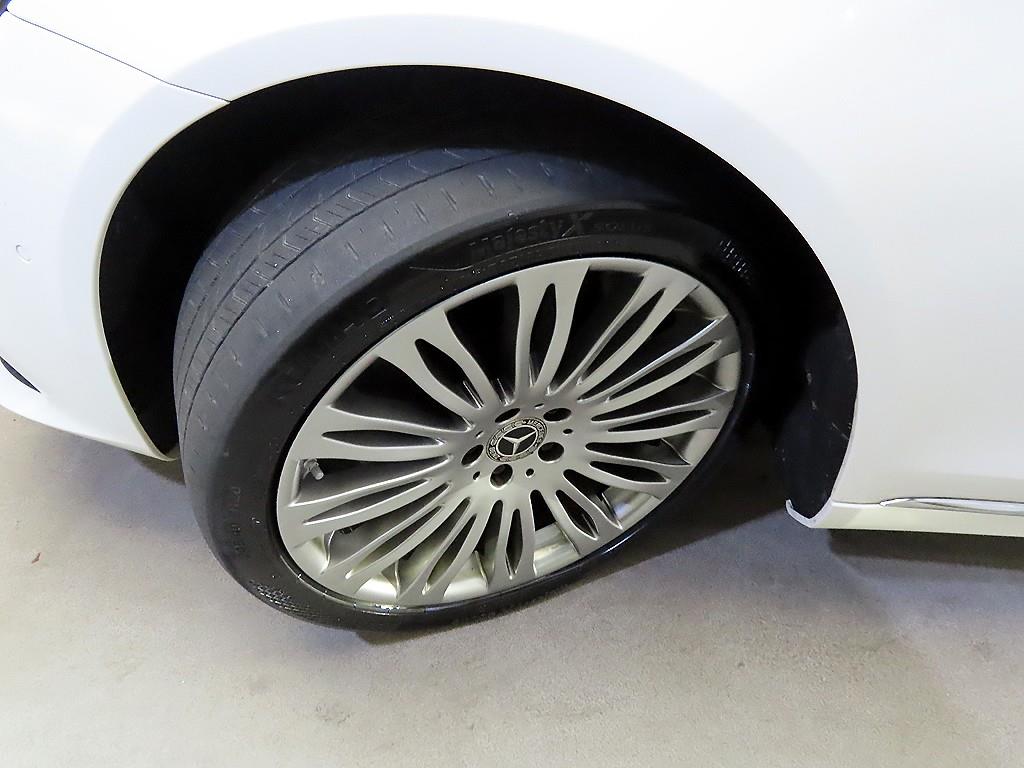 Mercedes-Benz S-Class — photo 20
