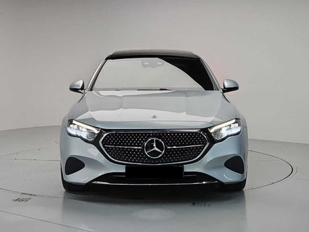 Mercedes-Benz E-Class — photo 02