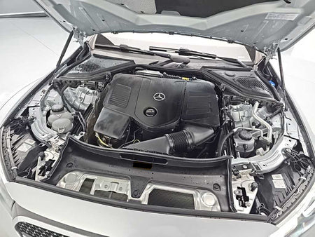 Mercedes-Benz E-Class — photo 05
