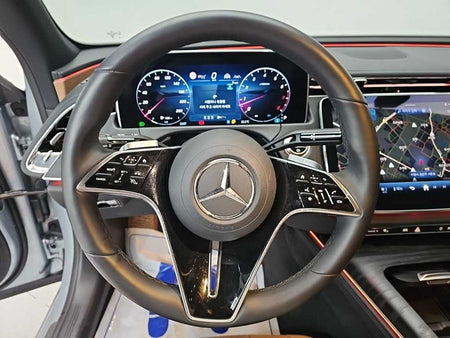 Mercedes-Benz E-Class — photo 09