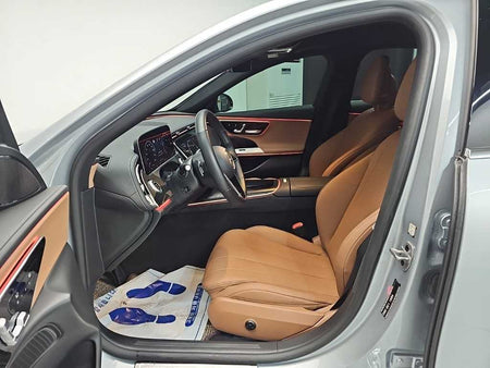 Mercedes-Benz E-Class — photo 11