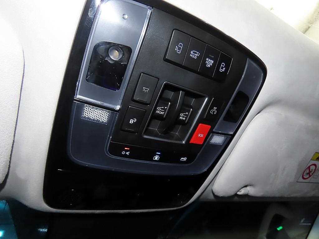 Hyundai Staria — photo 13