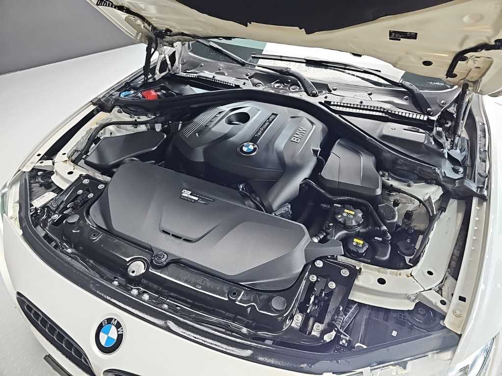 BMW 3-Series — photo 05