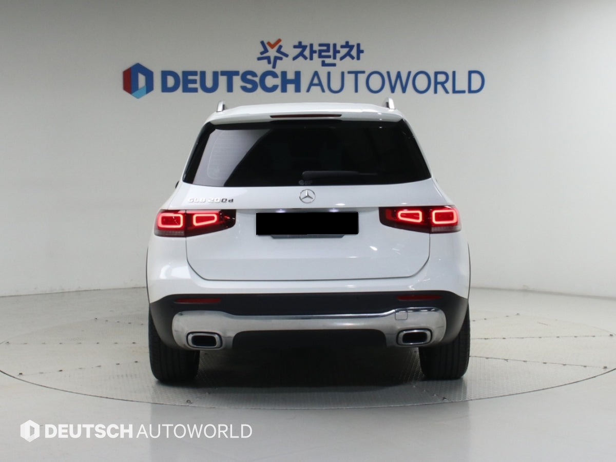 Mercedes-Benz GLB-Class — photo 04