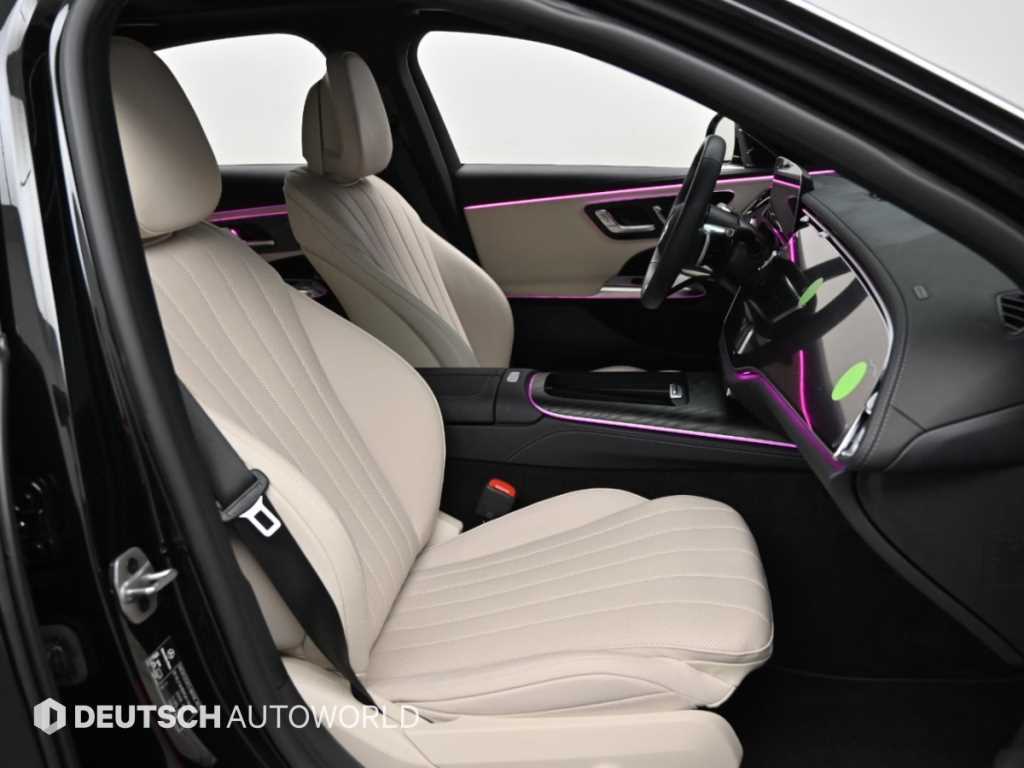 Mercedes-Benz E-Class — photo 11