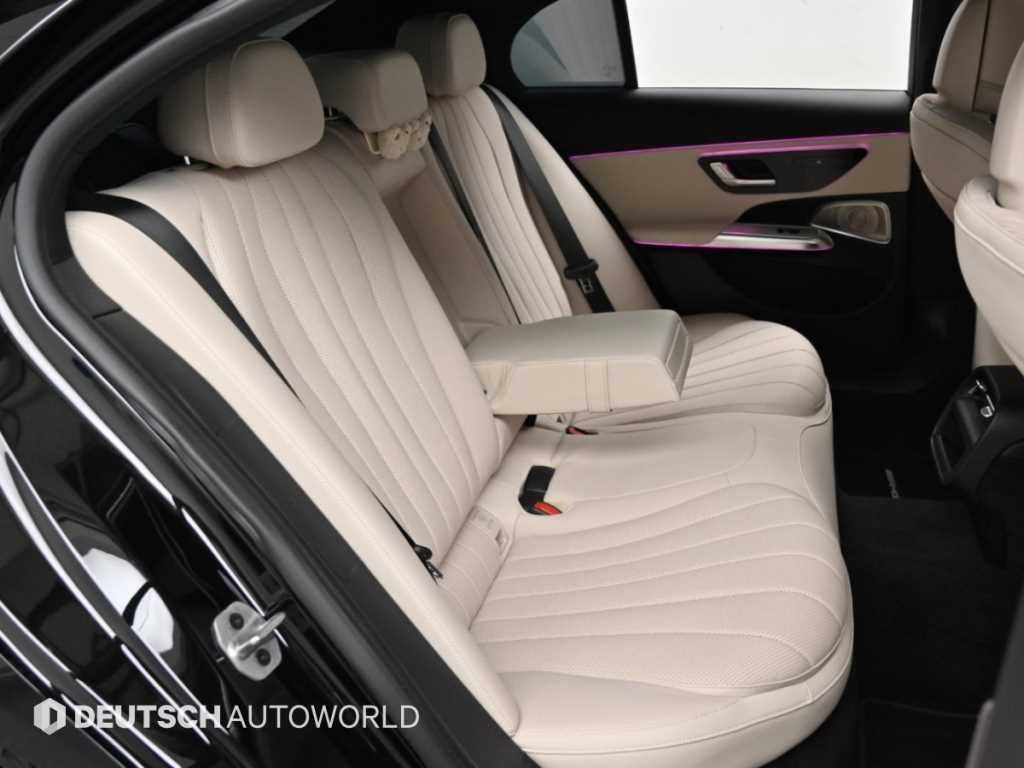 Mercedes-Benz E-Class — photo 13
