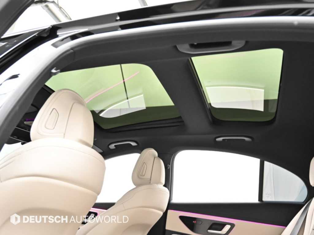 Mercedes-Benz E-Class — photo 19