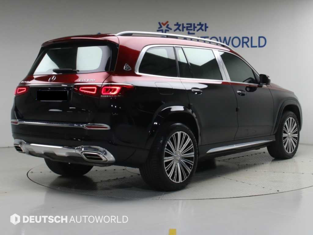 Mercedes-Benz GLS-Class — photo 02