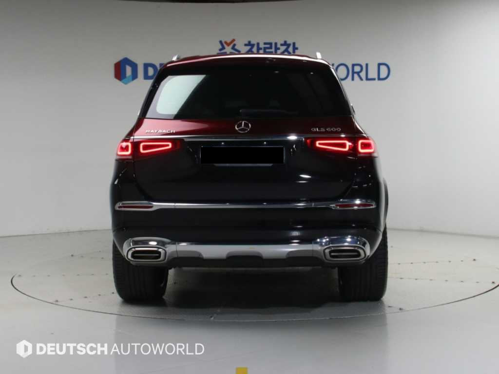 Mercedes-Benz GLS-Class — photo 04