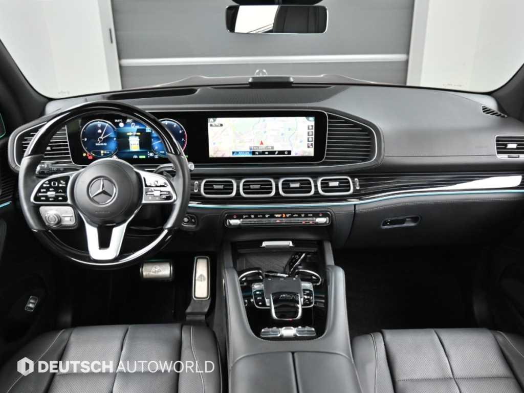 Mercedes-Benz GLS-Class — photo 07