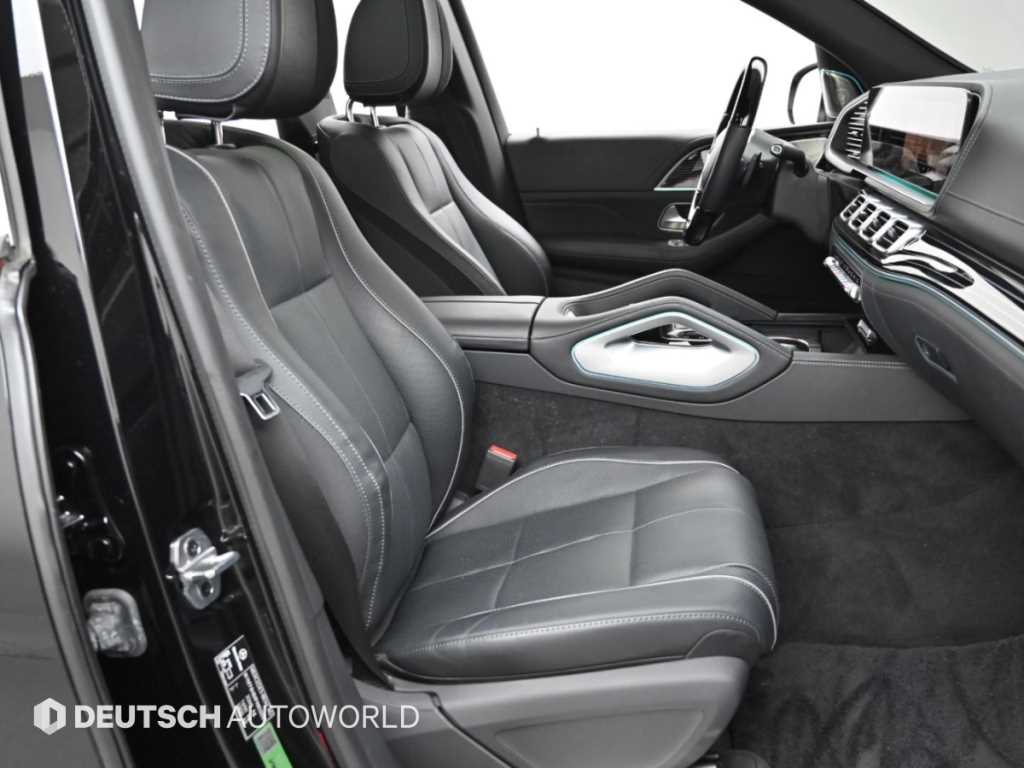 Mercedes-Benz GLS-Class — photo 10