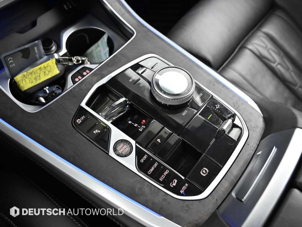 BMW X5 — photo 09