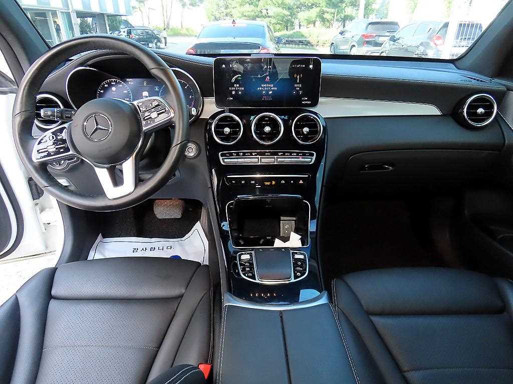 Mercedes-Benz GLC-Class — photo 07