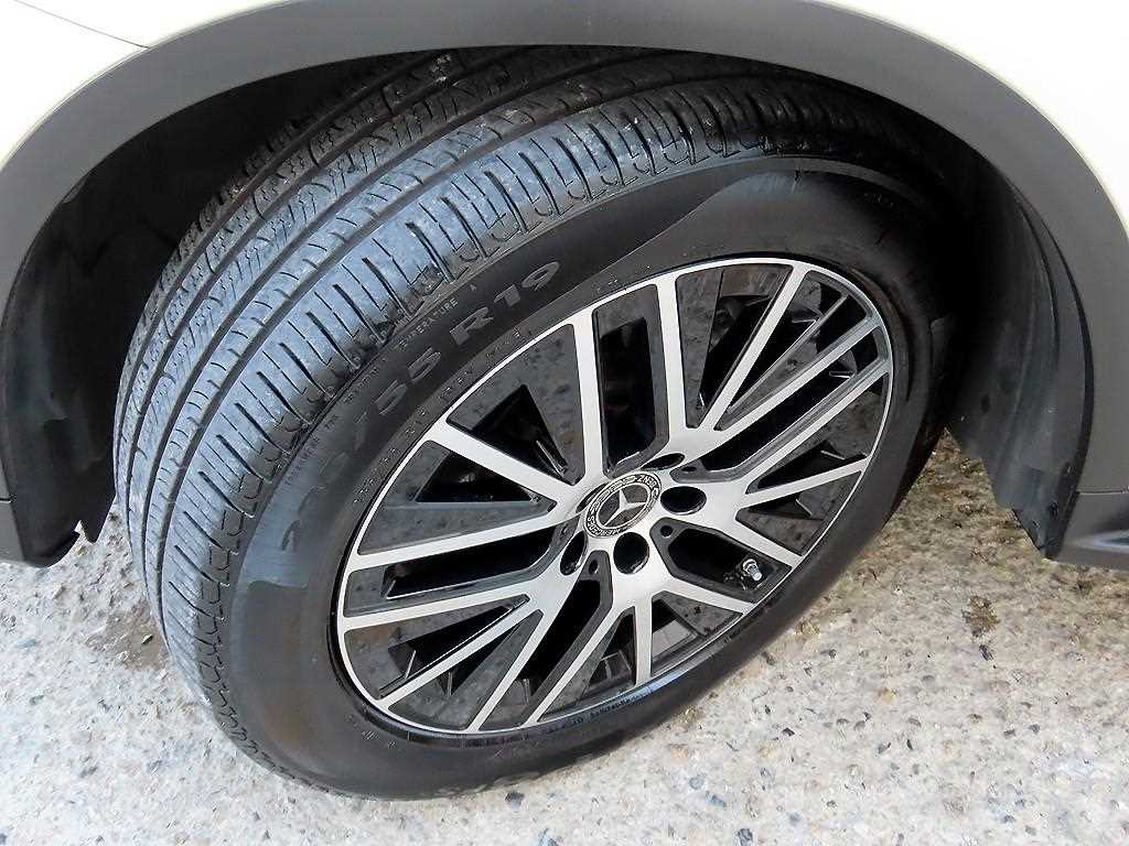 Mercedes-Benz GLC-Class — photo 20