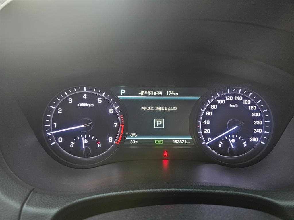 Genesis G80 — photo 06