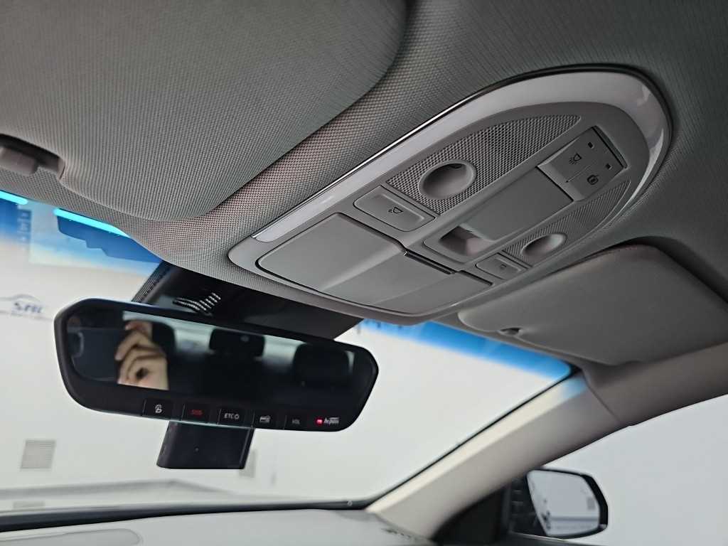 Genesis G80 — photo 17