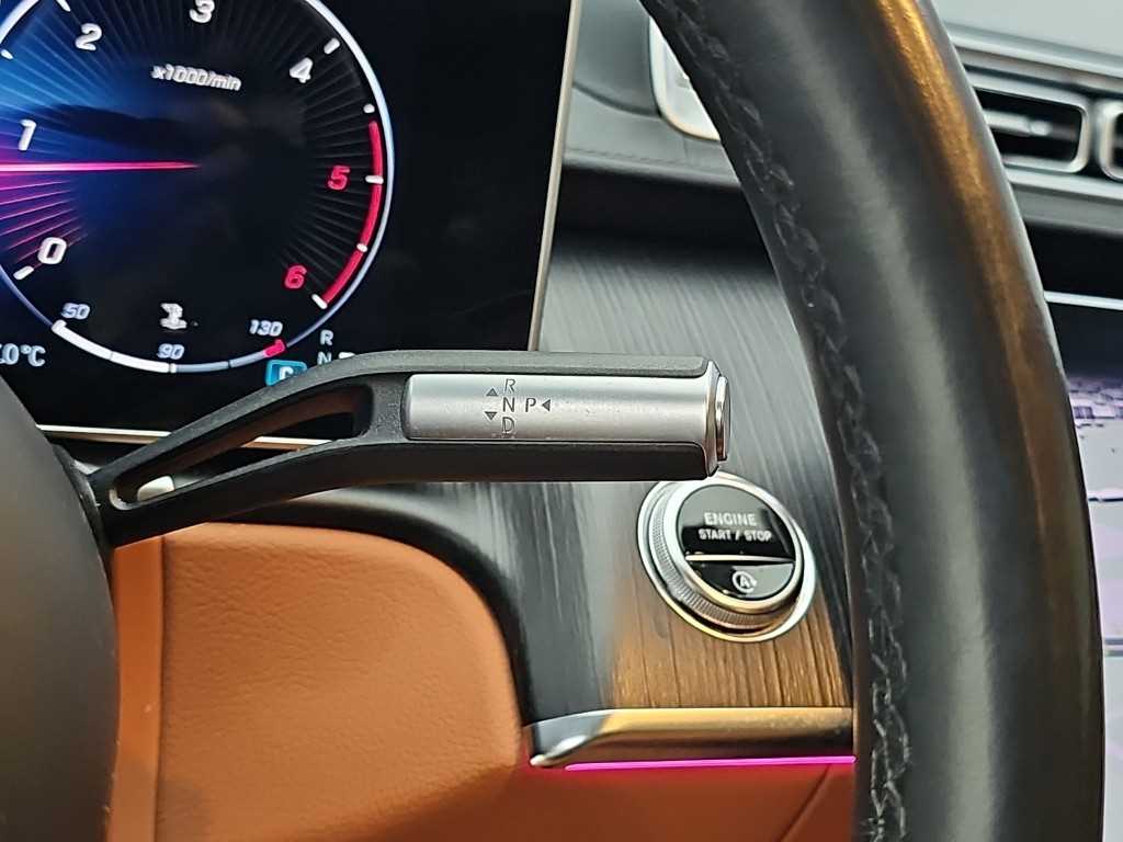 Mercedes-Benz S-Class — photo 08