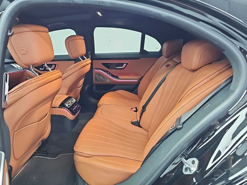 Mercedes-Benz S-Class — photo 12