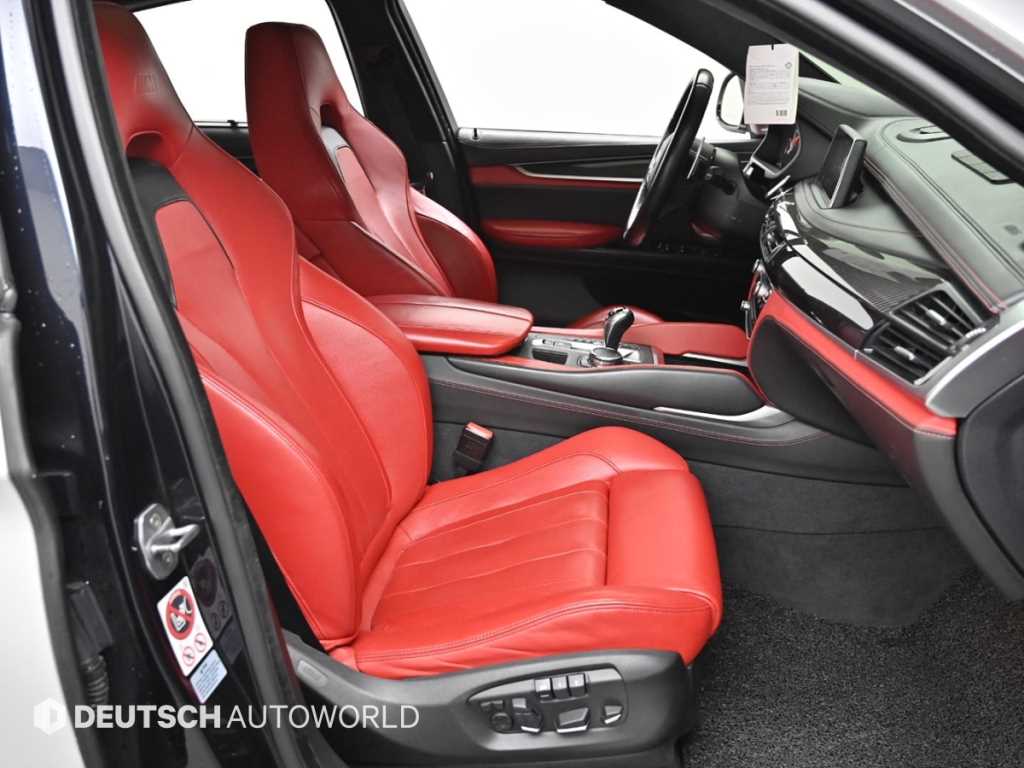 BMW X6M — photo 10
