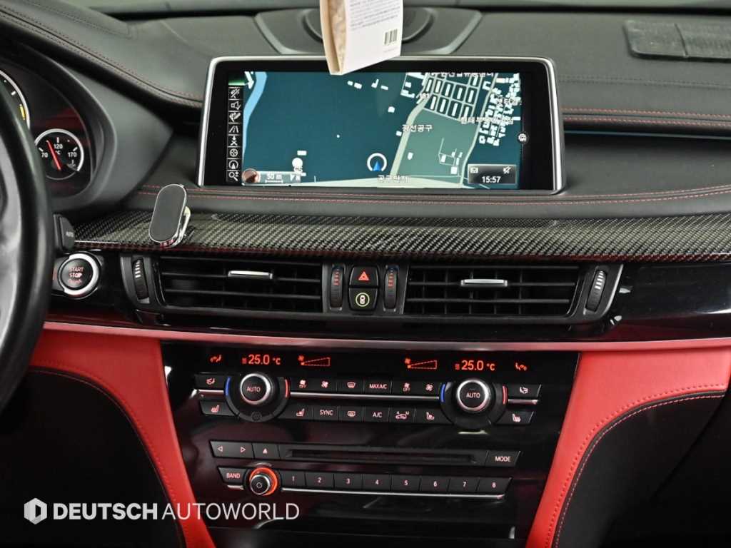 BMW X6M — photo 14