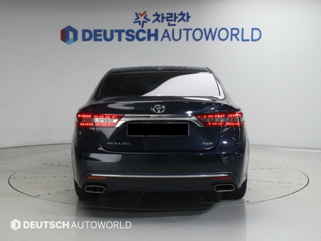Toyota Avalon — photo 04