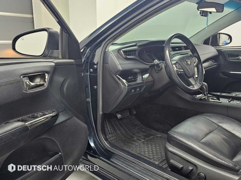 Toyota Avalon — photo 11