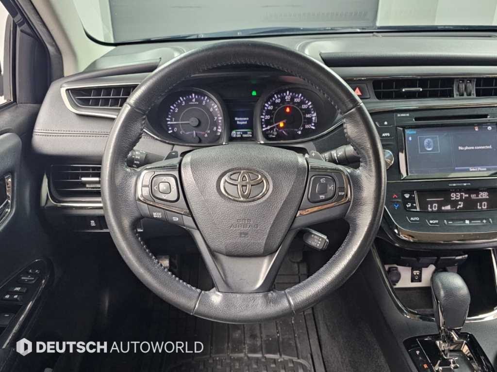 Toyota Avalon — photo 13