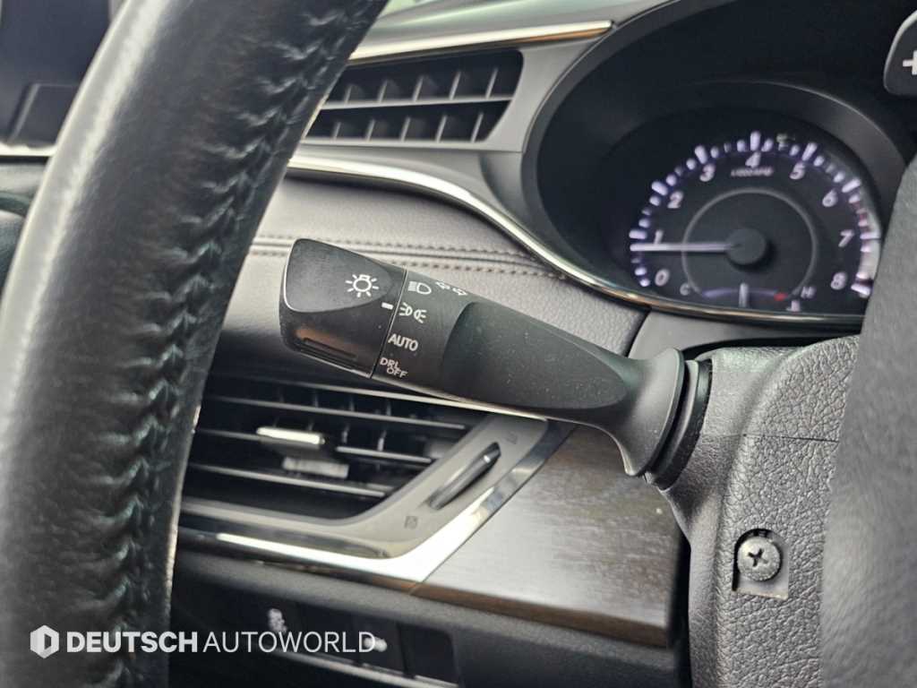 Toyota Avalon — photo 18