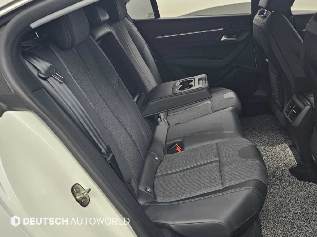 Peugeot 508 — photo 12