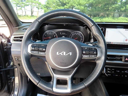 Kia K5 — photo 08