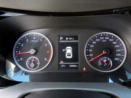 Kia K5 — photo 09
