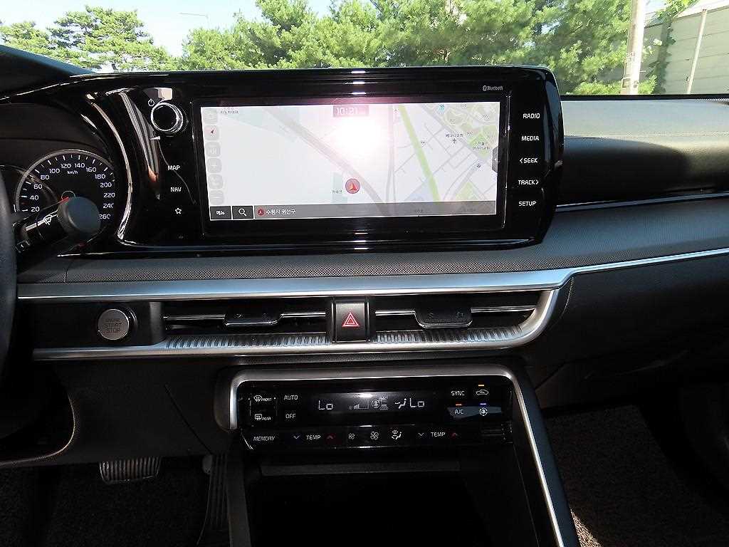Kia K5 — photo 13
