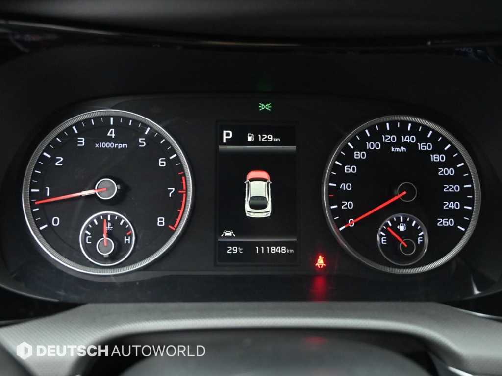 Kia K5 — photo 08
