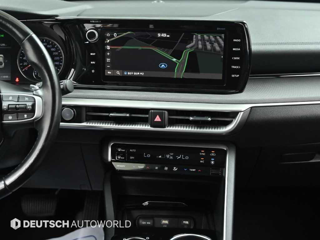 Kia K5 — photo 14