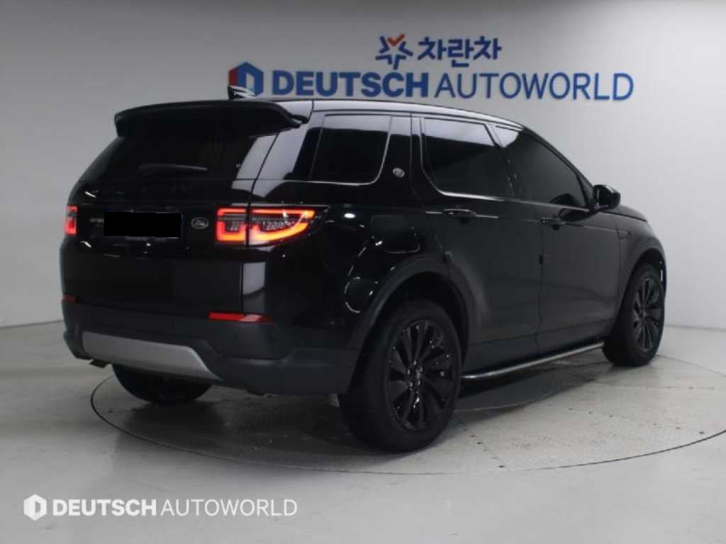 Land Rover Discovery Sport — photo 02