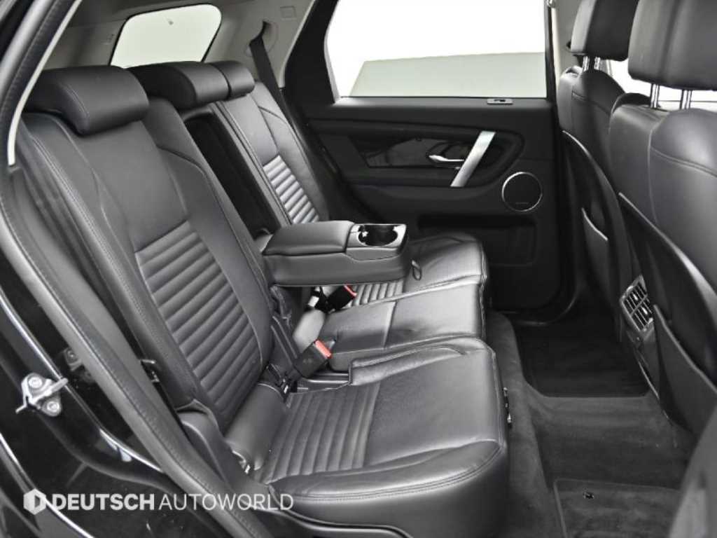 Land Rover Discovery Sport — photo 12