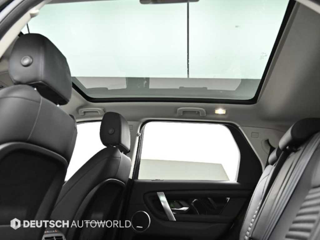 Land Rover Discovery Sport — photo 18