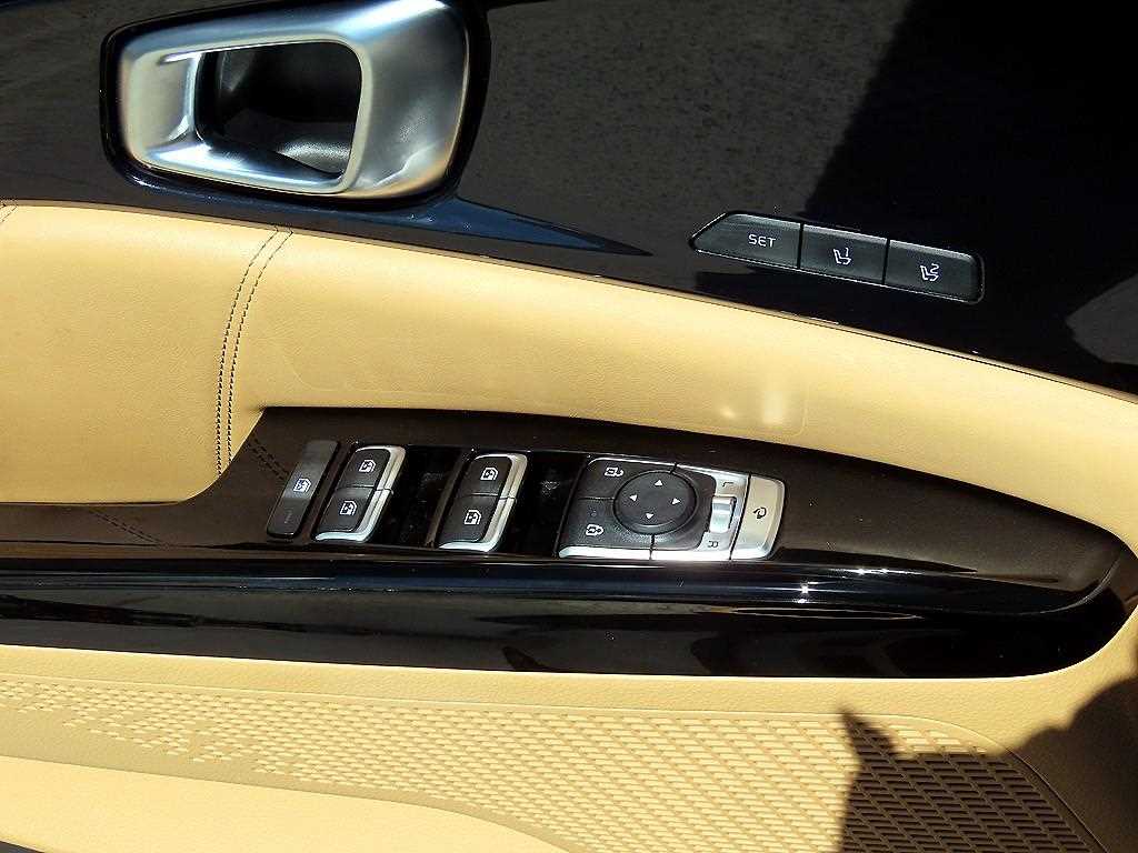 Kia Carnival — photo 11