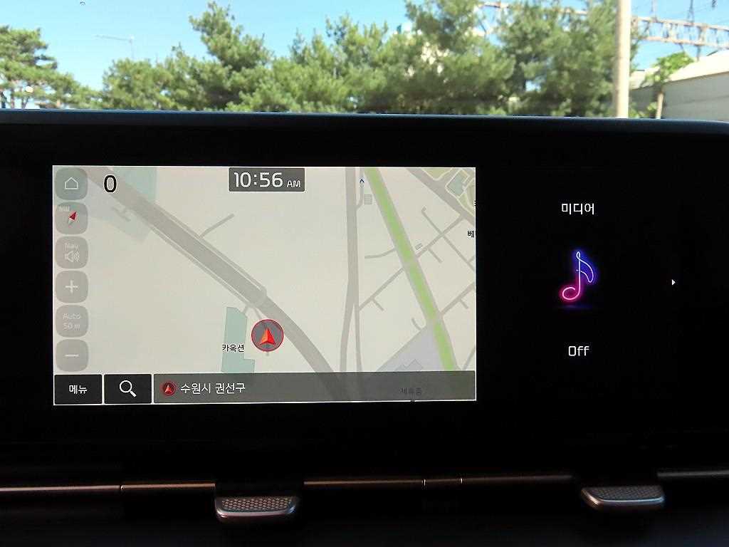 Kia Carnival — photo 14