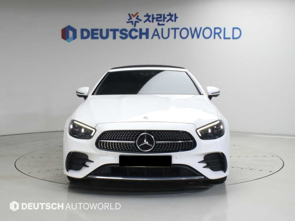 Mercedes-Benz E-Class — photo 03