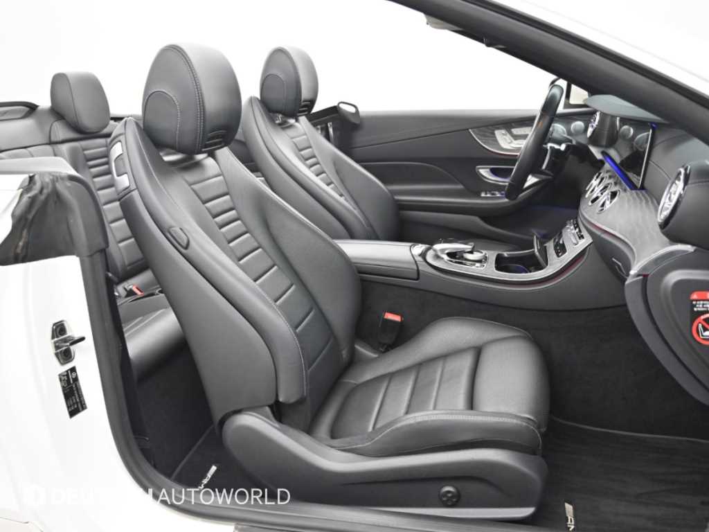 Mercedes-Benz E-Class — photo 10