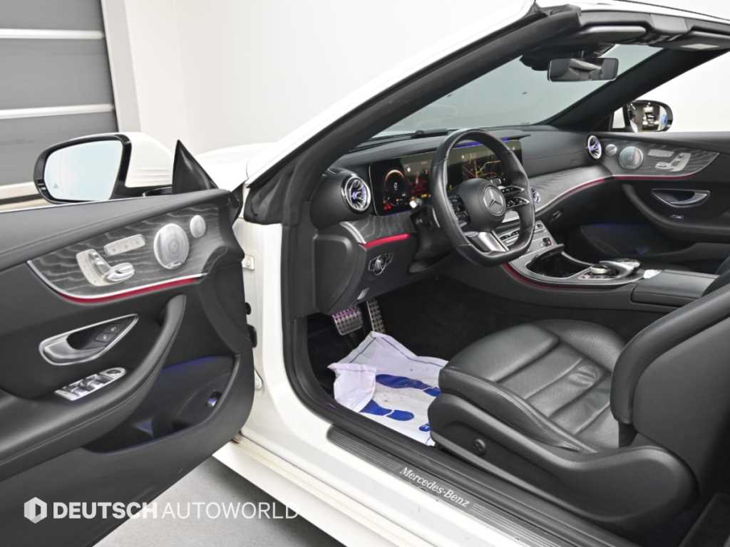 Mercedes-Benz E-Class — photo 11