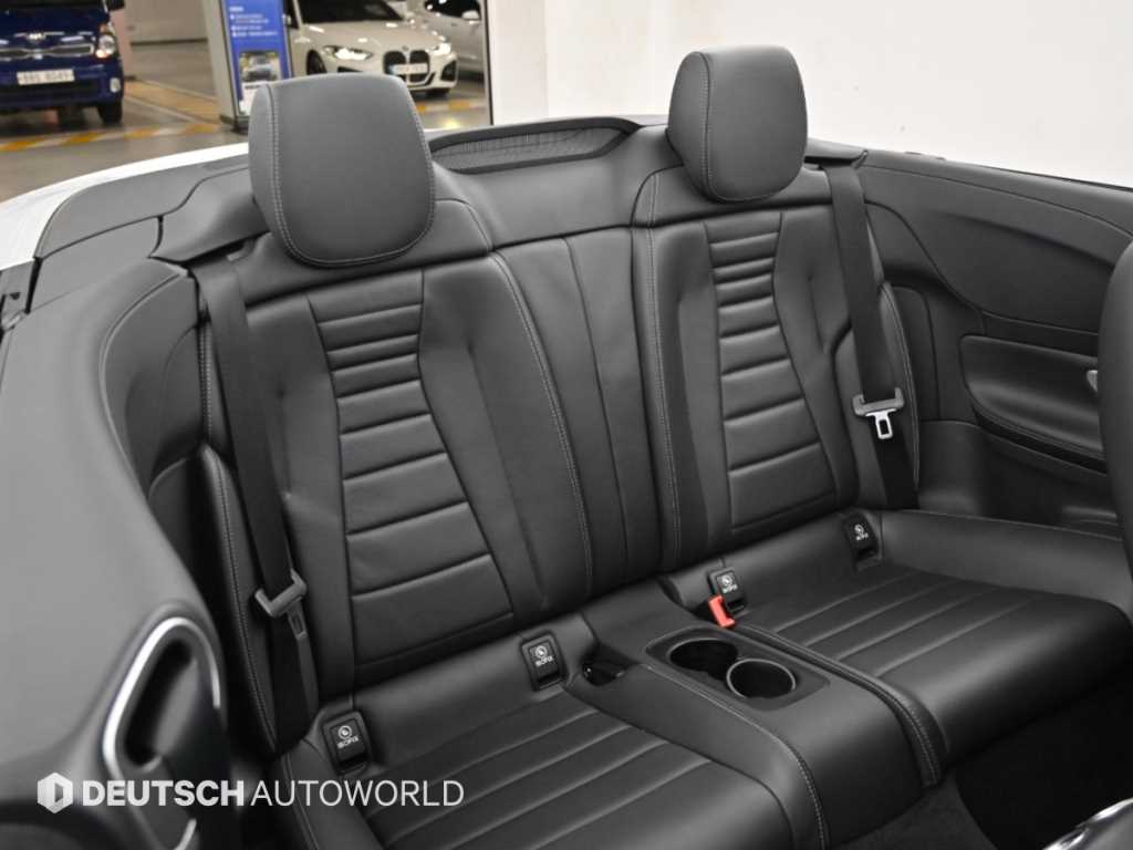 Mercedes-Benz E-Class — photo 12