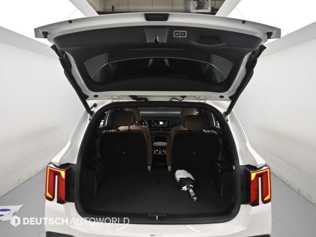Kia Sorento — photo 19