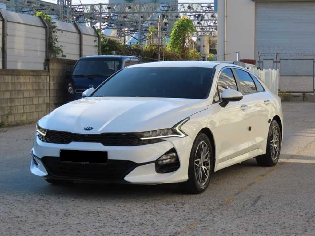 Kia K5 — photo 02