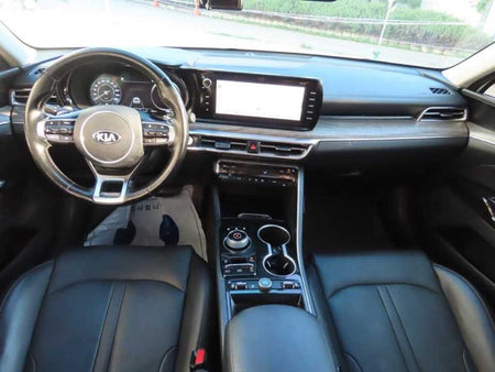 Kia K5 — photo 08