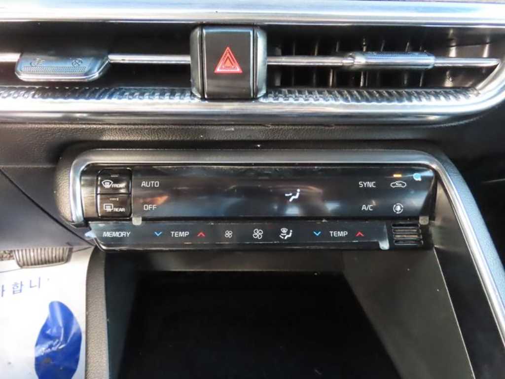 Kia K5 — photo 16