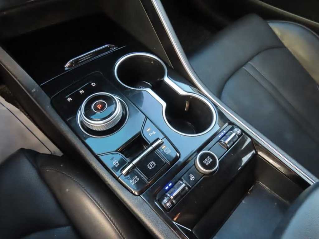 Kia K5 — photo 17