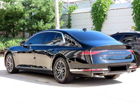 Genesis G90 — photo 03