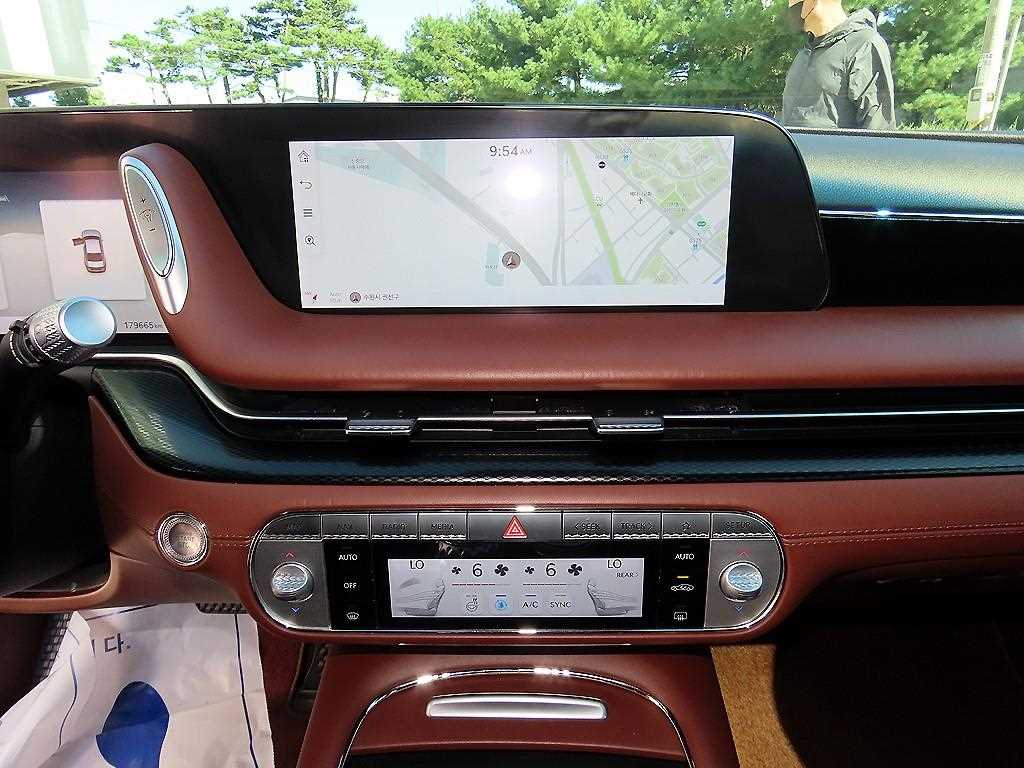 Genesis G90 — photo 13
